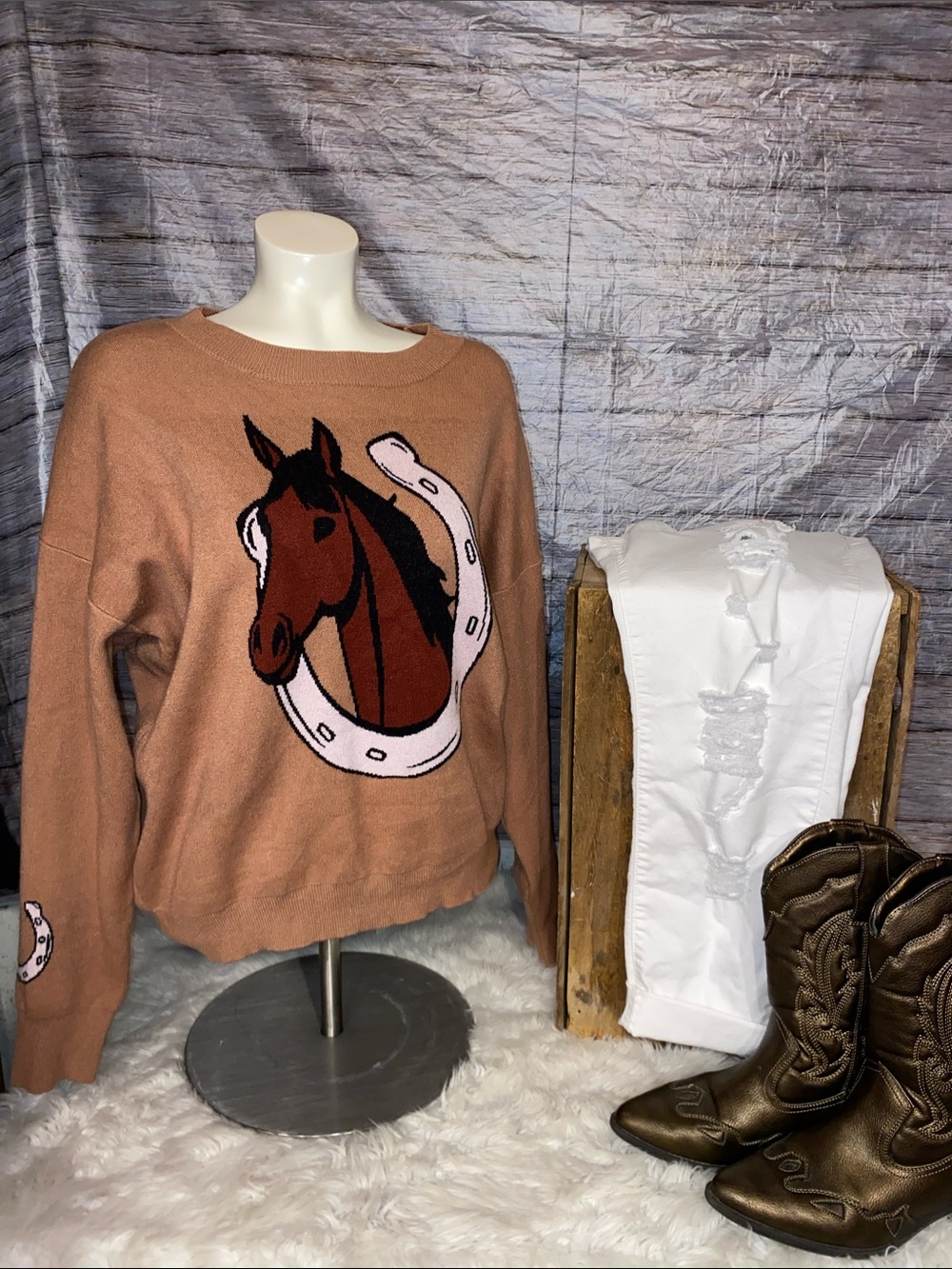 Sweet Envy Horse Graphic Women's Crewneck Sweater